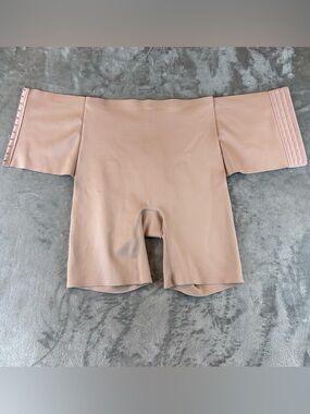 Skinnygirl Nude/Light Pink Smoothers & Shapers High Waist Shorts Sz L